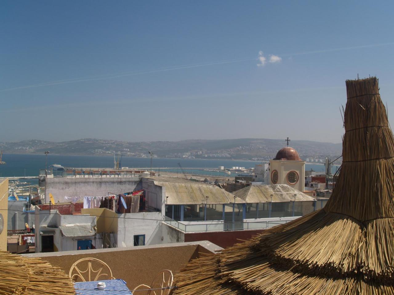 Tanjalucia Hostel Tangier Bagian luar foto